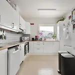 Alfheim Living - Comfortable Arctic Δωμάτια σε οικογενειακή κατοικία